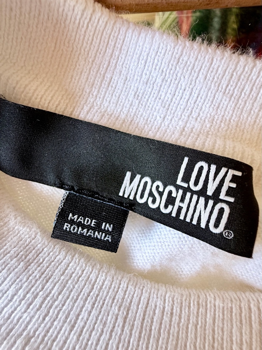 LOVE MOSCHINO 100% Cotton Top! SIZE M. White. - Picture 3 of 6